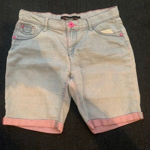 JORDACHE Bermuda Jean Shorts
